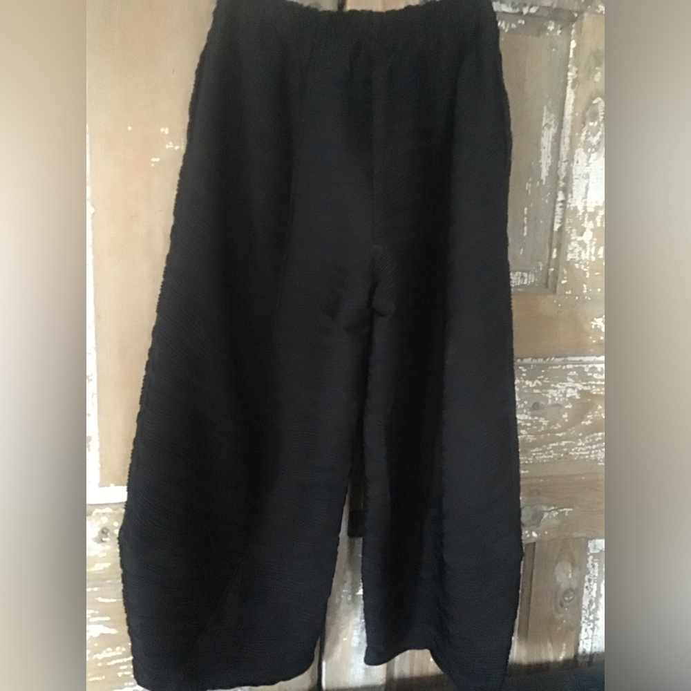Moon Light Black Lantern Crop Pant Textured Fabric Size Large Pockets - Picture 9 of 10